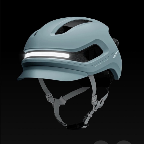 Unit1 Aura Smart Helmet - Picture 5 of 8